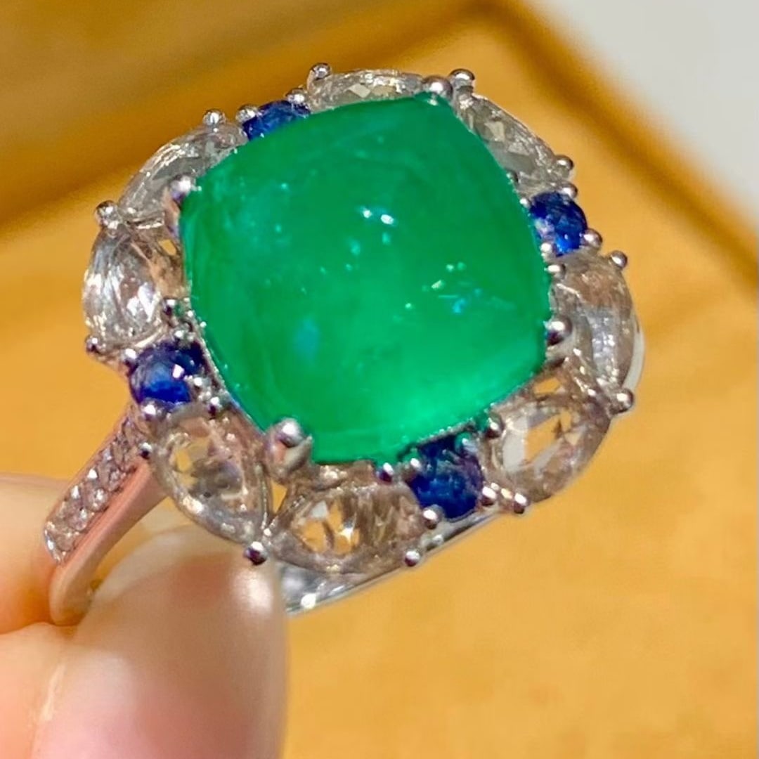 14k Gold 3.6 Ct Natural Emerald & Sapphire & Diamond Ring - 2