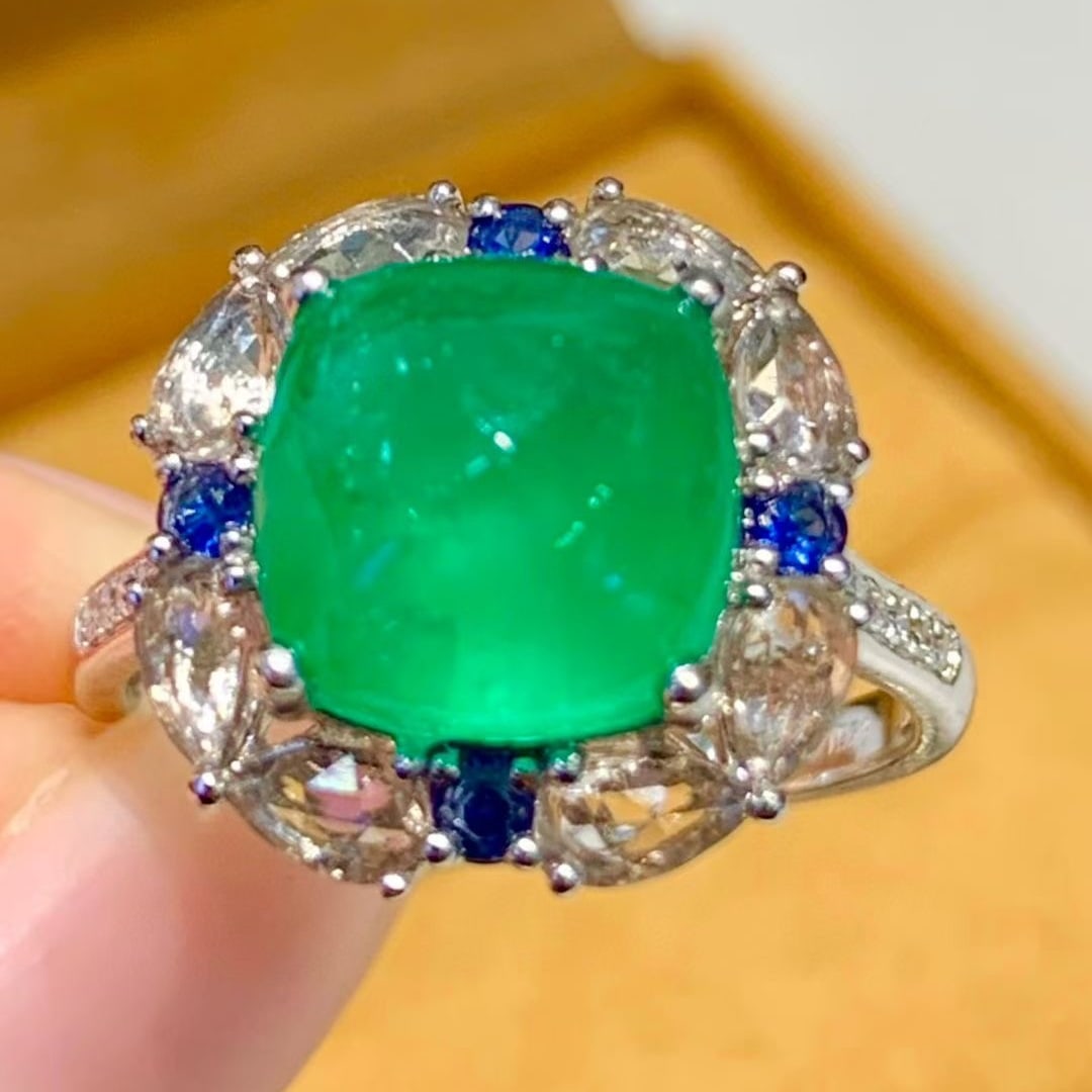 14k Gold 3.6 Ct Natural Emerald & Sapphire & Diamond Ring - 3