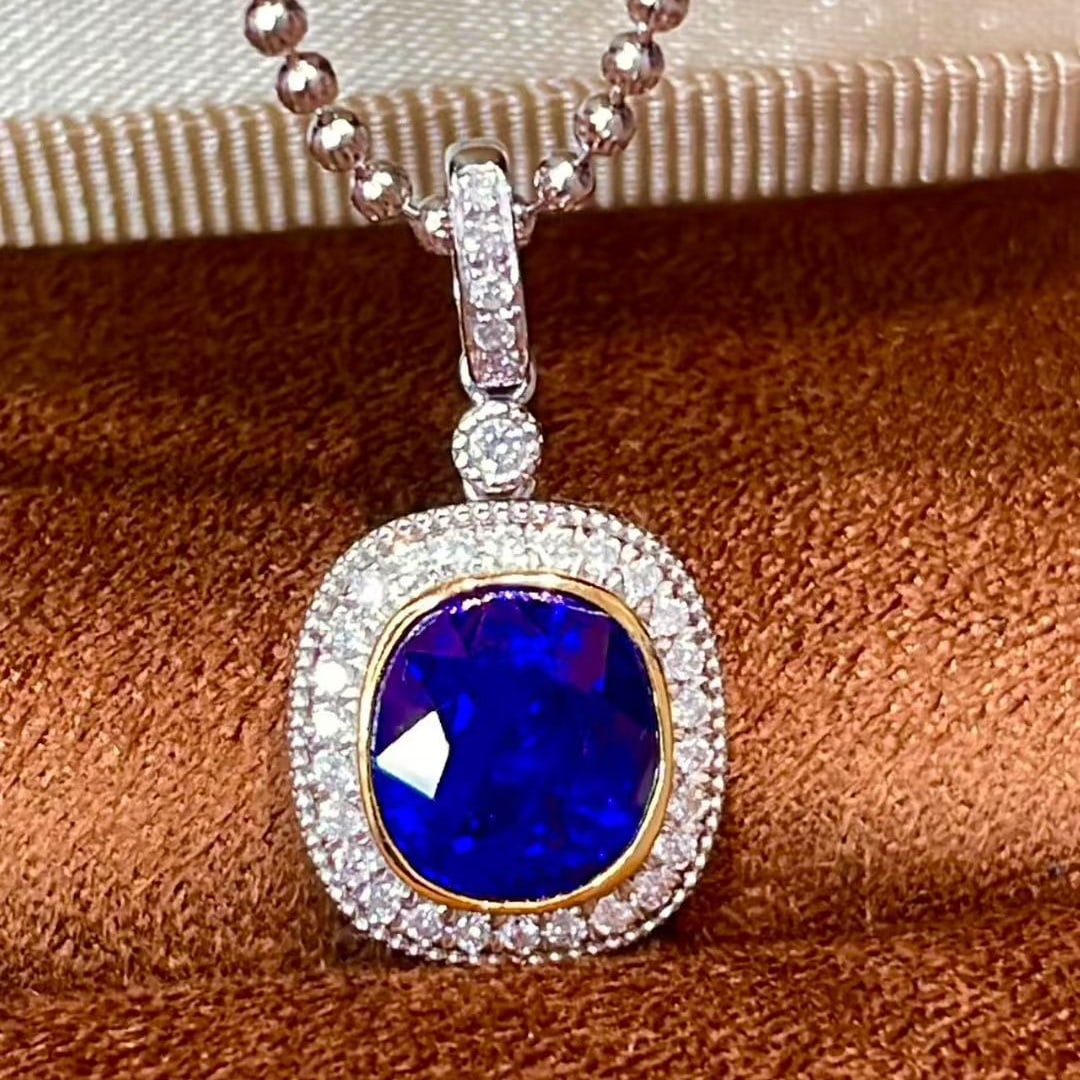 14k Gold 2.15 Ct Natural Sapphire & Diamond Pendant( Without Chain )