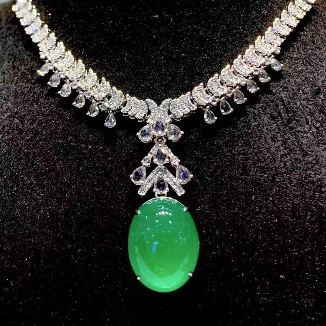 14k Gold 11 Ct Natural Emerald & Diamond & Sapphire Necklace