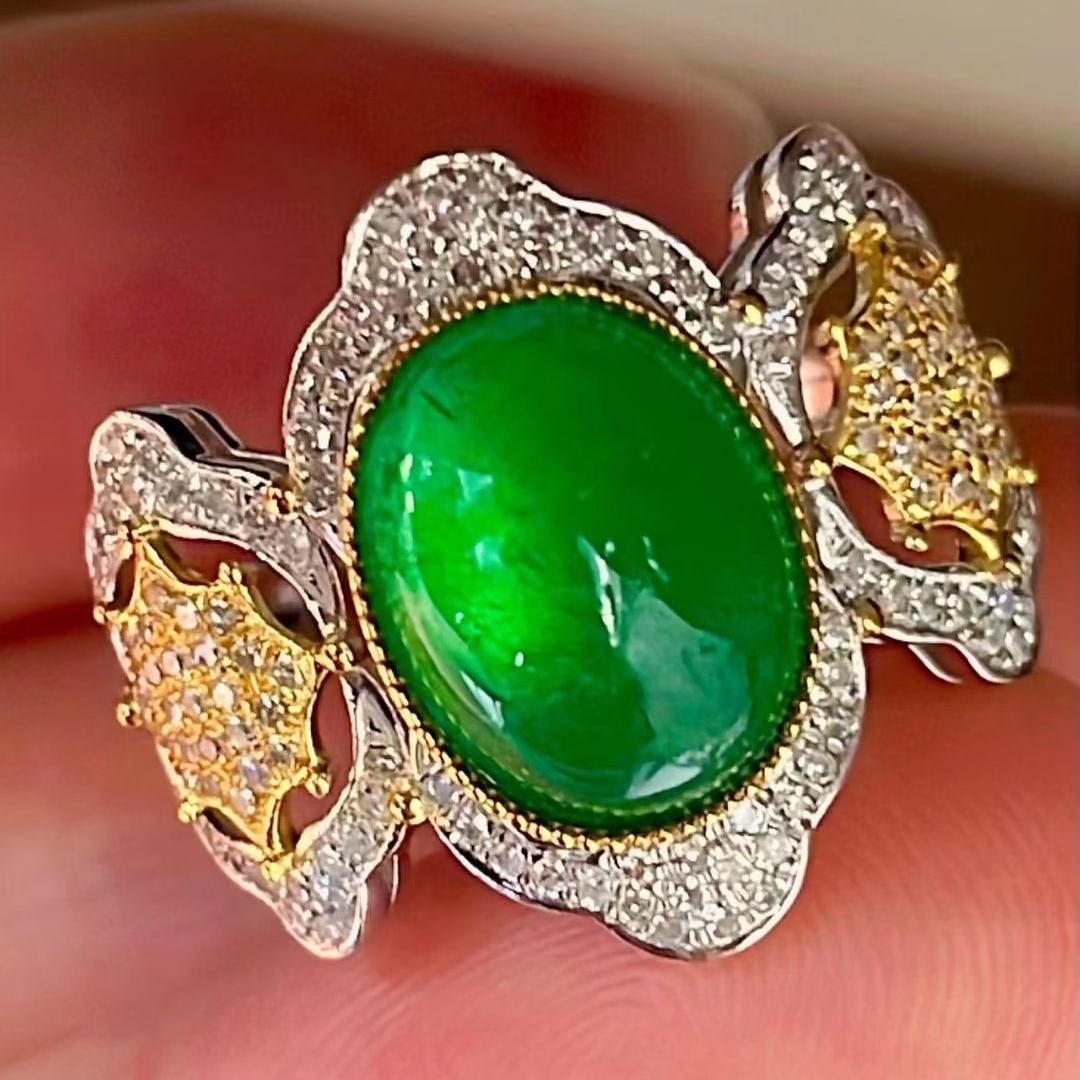 14k Gold 2.8 Ct Vivid Green Natural Emerald & Diamond Ring: Ref:231097151 // gold content:14k gold // ring size:7. 25us // // main gemstone:emerald // shape:oval // carat weight:2. 8ct // color:vivid green // treatment:natural // // adjacent gemstone 2 :