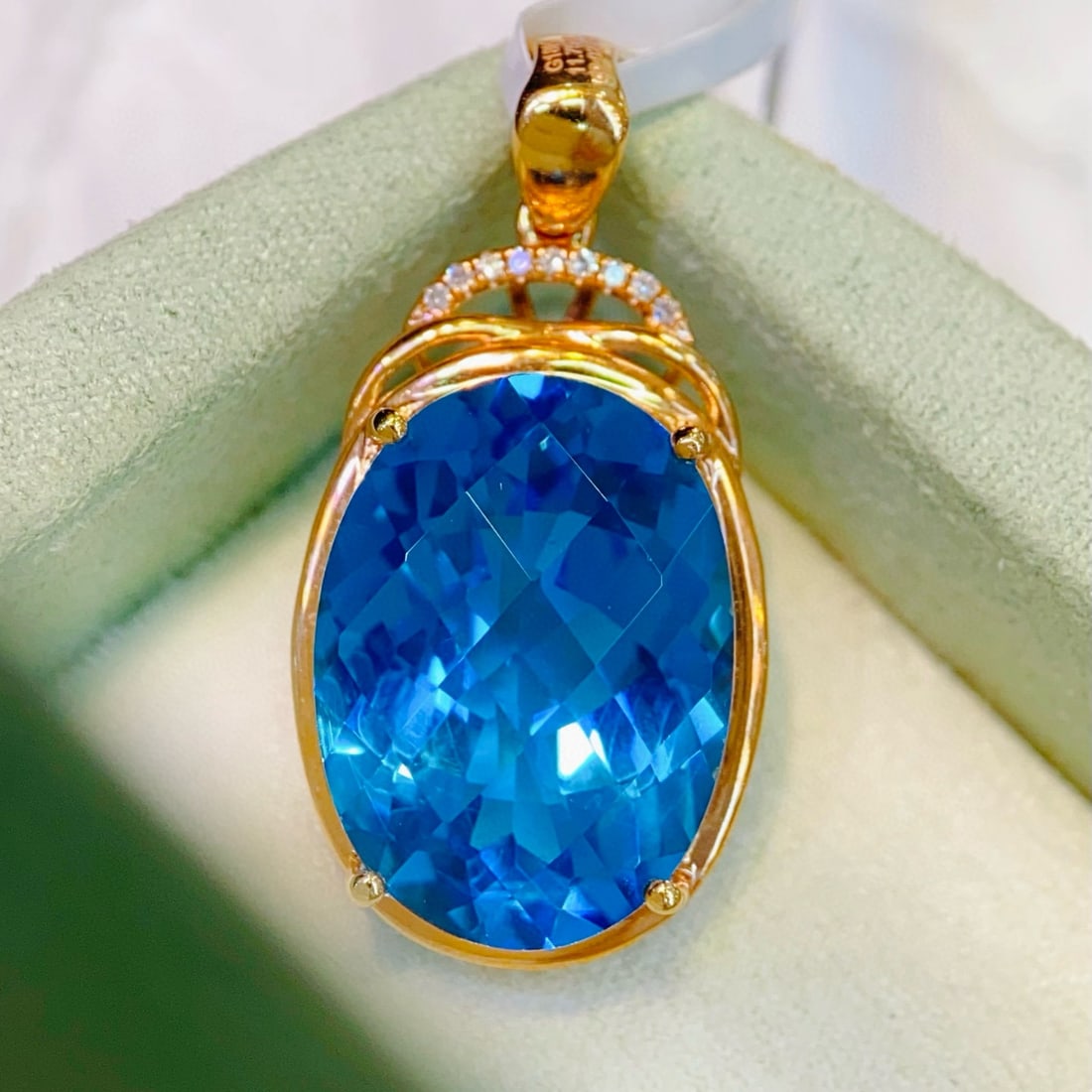 14k Gold 11.77 Ctw Natural Topaz & Diamond Pendant( Without Chain )