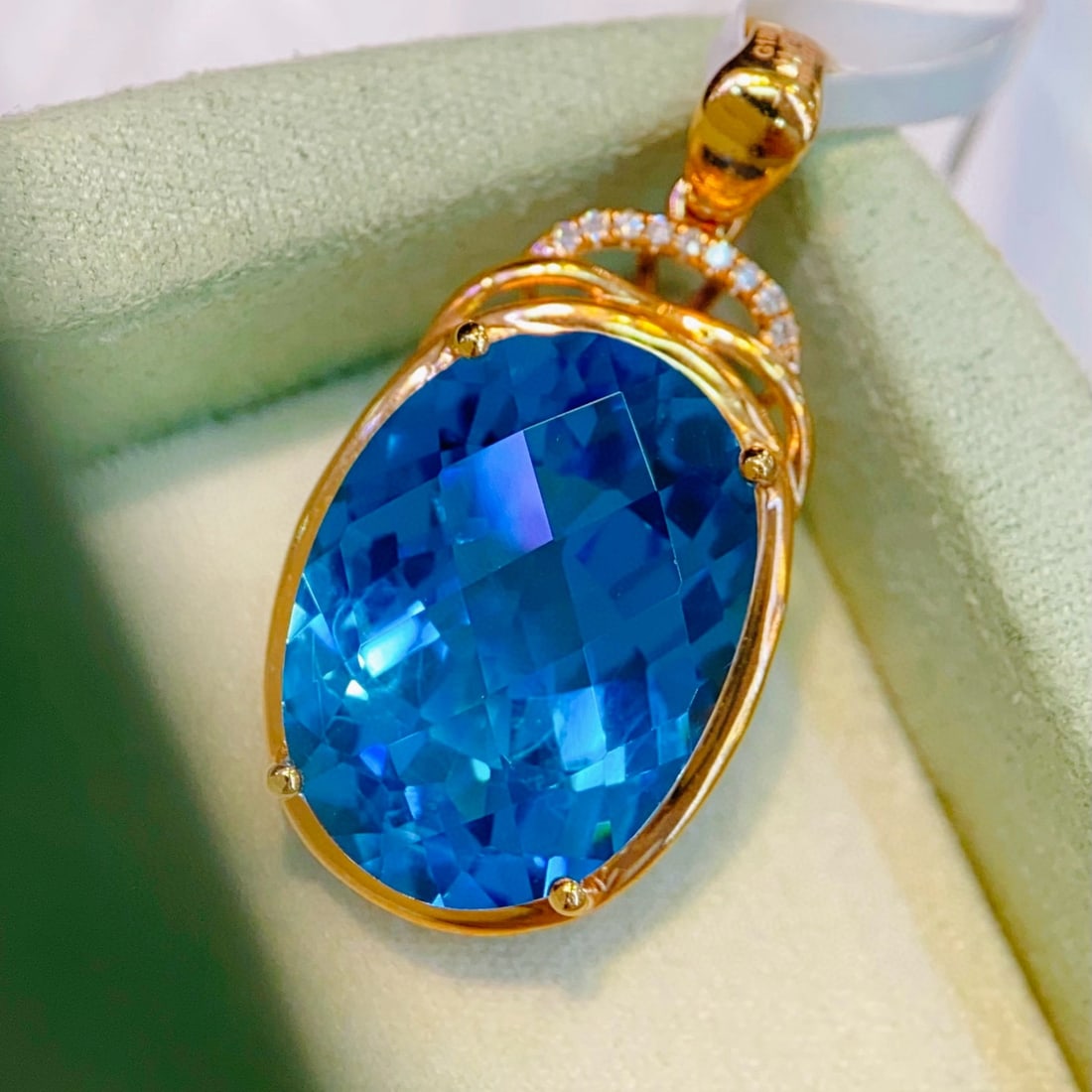 14k Gold 11.77 Ctw Natural Topaz & Diamond Pendant( Without Chain ) - 4