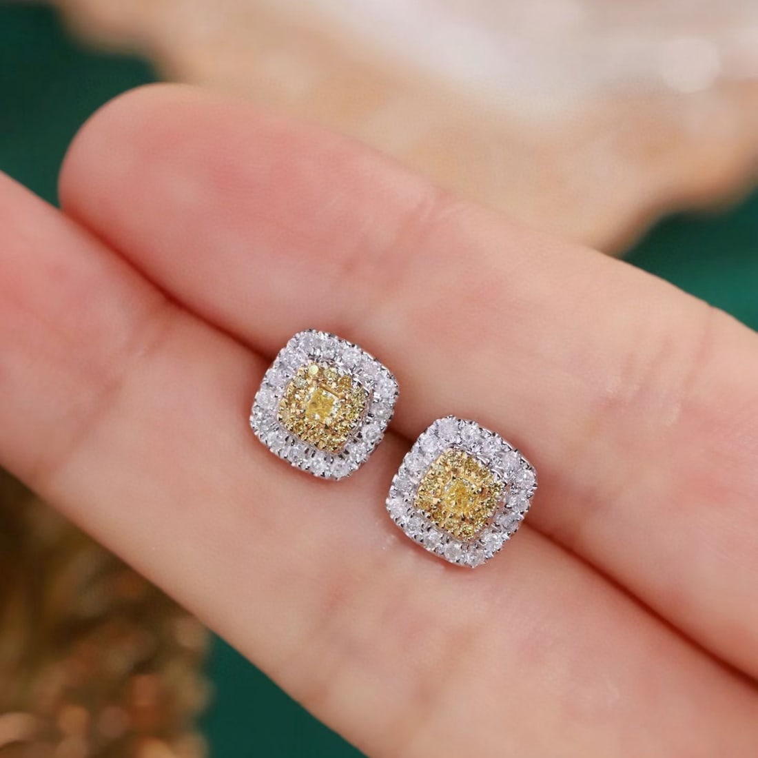 14k Gold 0.50 Ct Natural Color Diamond Earrings - 5