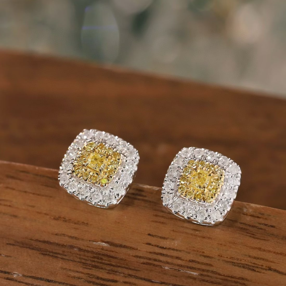 14k Gold 0.50 Ct Natural Color Diamond Earrings - 8