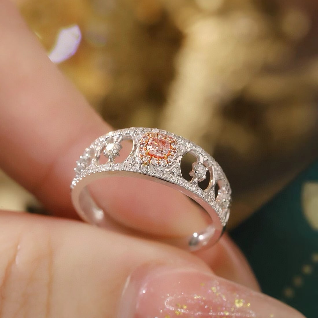 14k Gold 0.45 Ctw Natural Pink Diamond & Diamond Ring - 8