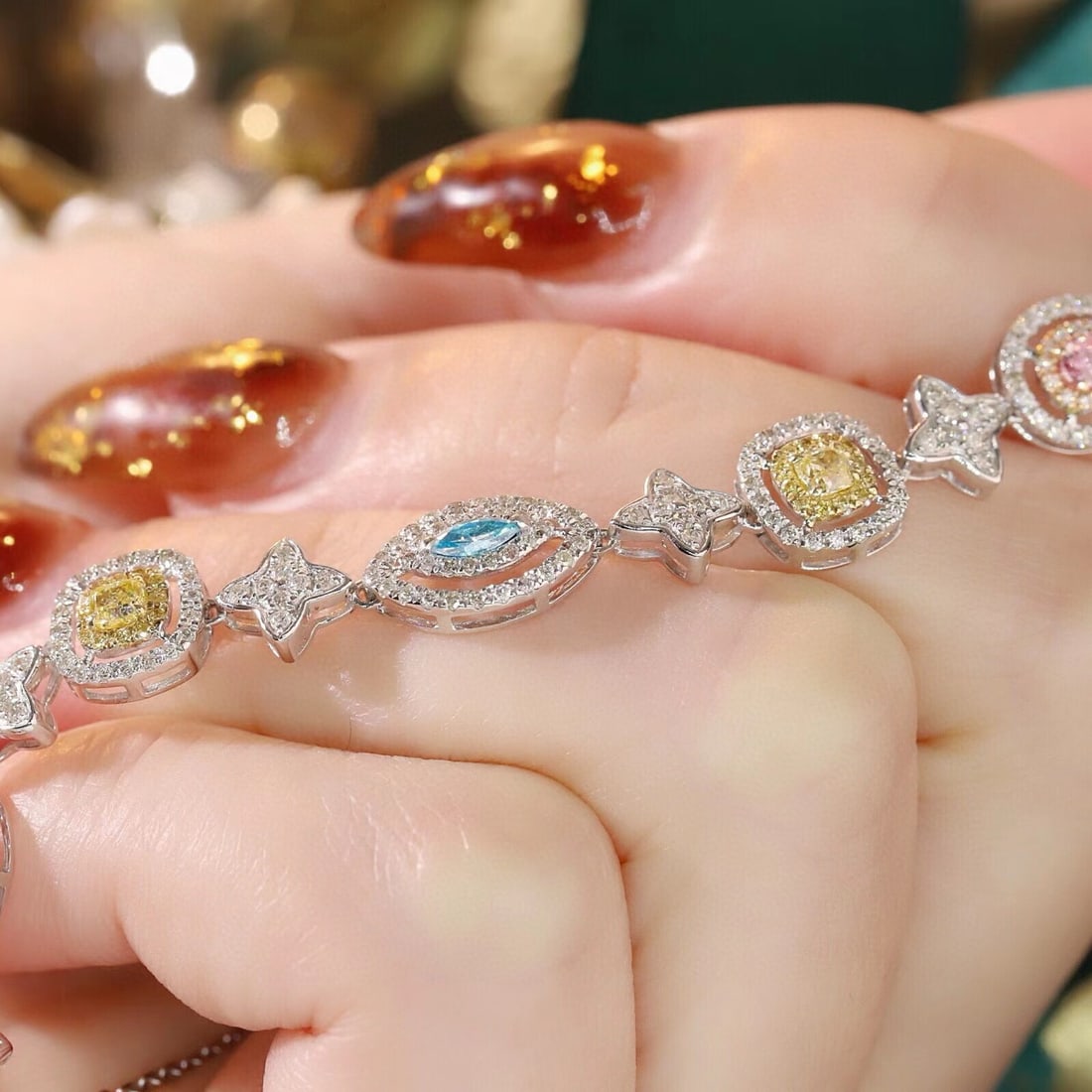 14k Gold 1.5 Ctw Natural Color Diamond & Diamond Bracelet - 7