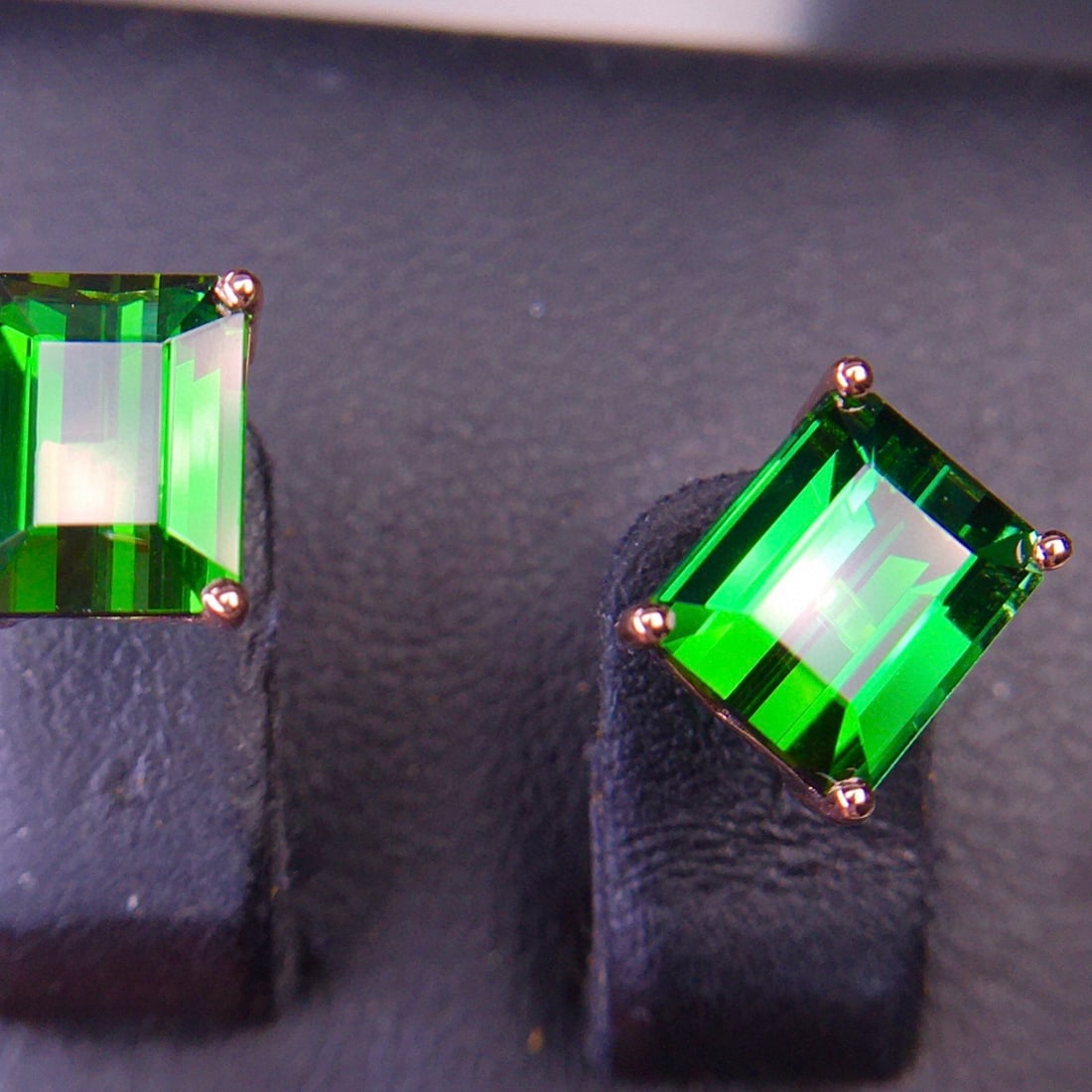 14k Gold 4.15 Ct Natural Tourmaline Earrings - 3