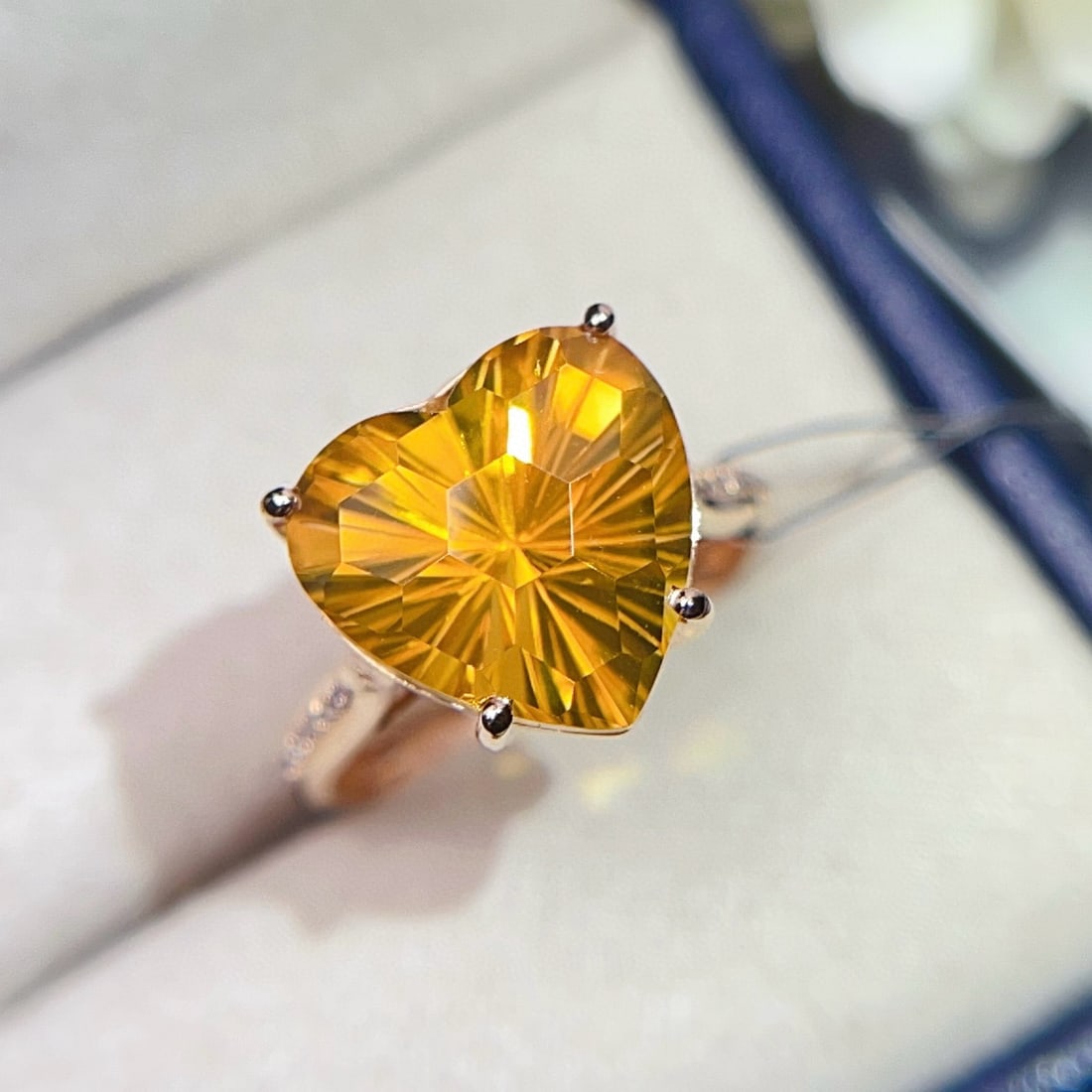 14k Gold 6.60 Ctw Natural Citrine & Diamond Ring