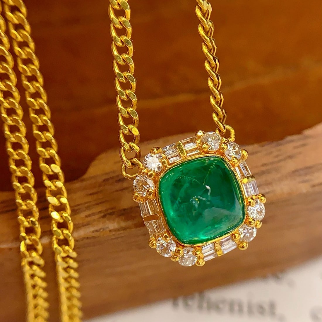 14k Gold 1.65 Ct Vivid Green Natural Emerald & Diamond Necklace - 6