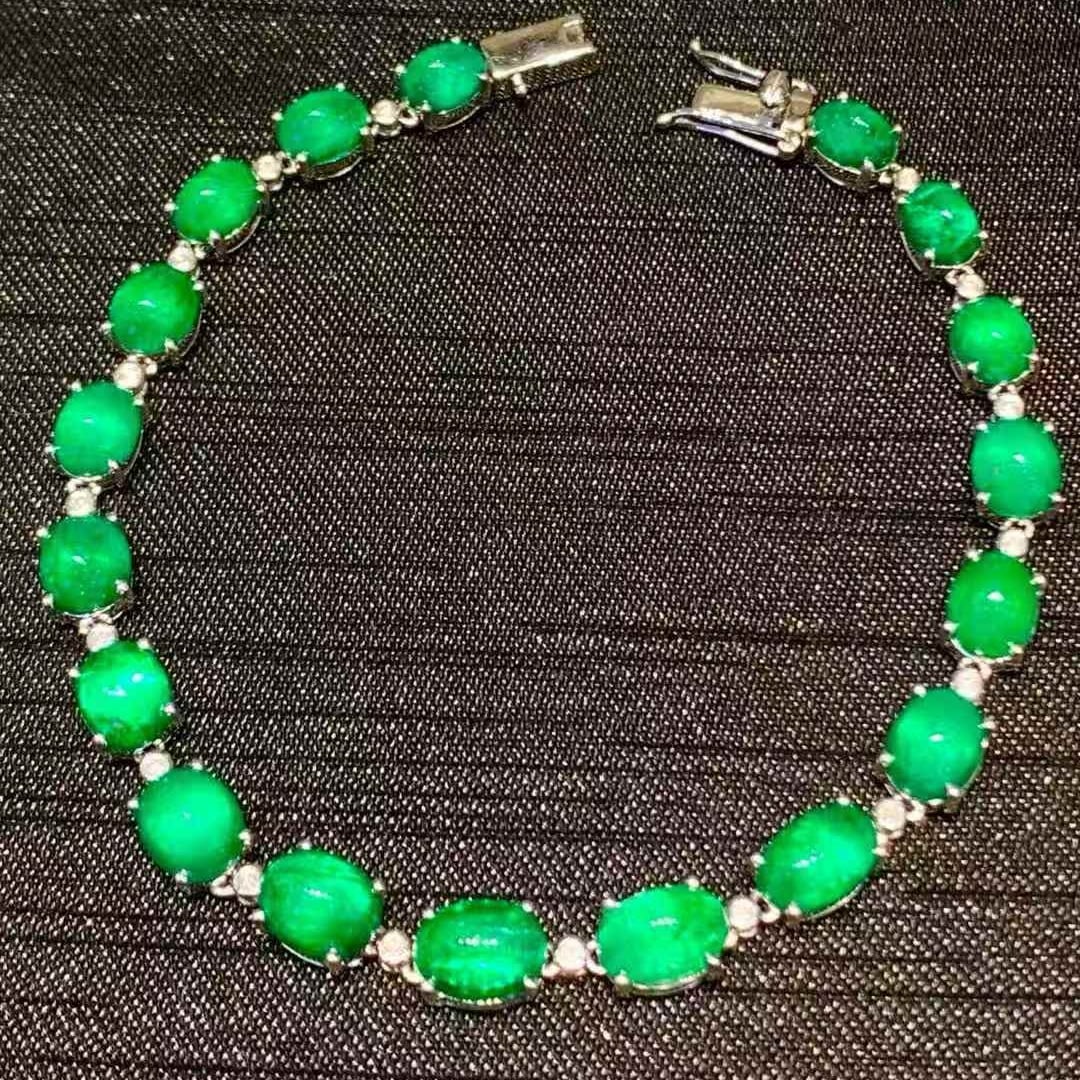 14k Gold 16 Ct Vivid Green Natural Emerald & Diamond Bracelet: Ref:231097235 // gold content:14k gold // main gemstone:emerald // shape:oval // carat weight:16ct // color:vivid green // treatment:natural // // adjacent gemstone 2 : diamond // shape:round //