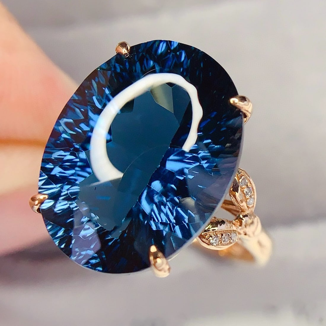 14k Gold 14 Ct Natural Topaz & Diamond Ring - 2