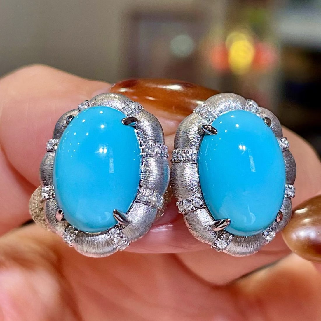 14k Gold 10.06 Ctw Natural Blue Turquoise & Diamond Earrings: Ref:231097253 // gold content:14k gold // main gemstone:blue turquoise // shape:oval // carat weight:9. 82ct // color:blue // treatment:natural // // adjacent gemstone 2 : diamond // shape:round //