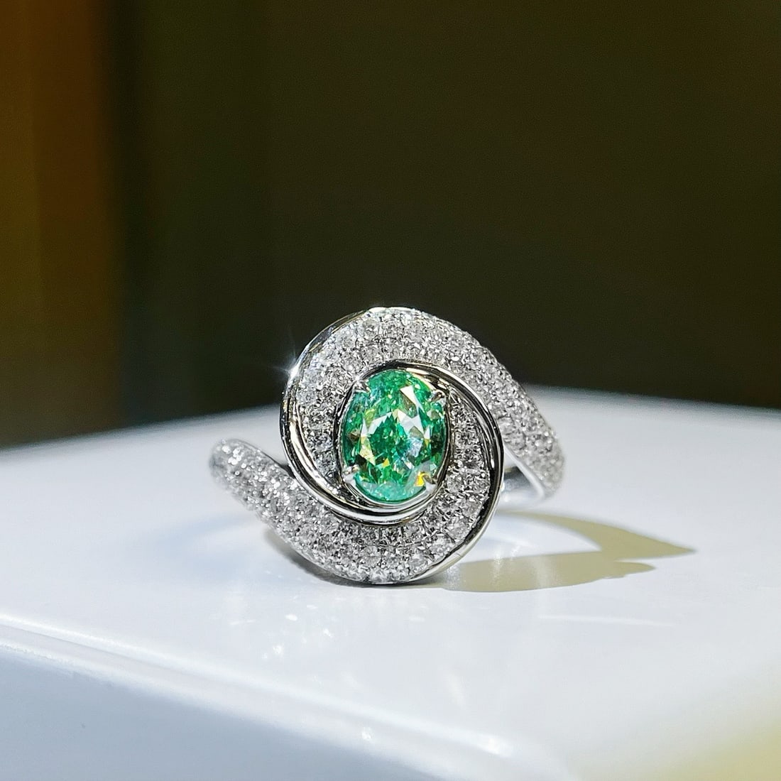 14k Gold 1.69 Ctw Natural Green Diamond & Diamond Ring