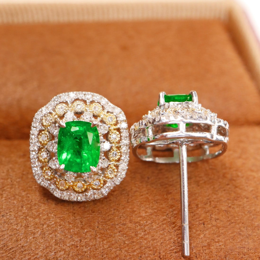 14k Gold 1.65 Ctw Vivid Green Natural Emerald & Diamond Earrings - 3