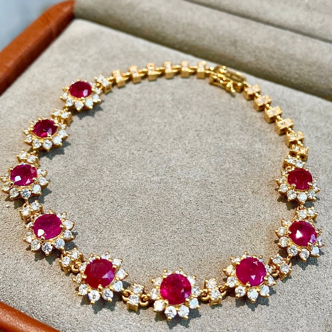14k Gold 6.85 Ctw Natural Ruby & Diamond Bracelet - 4