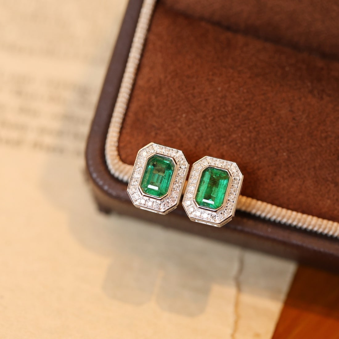 14k Gold 1.28 Ctw Vivid Green Natural Emerald & Diamond Earrings