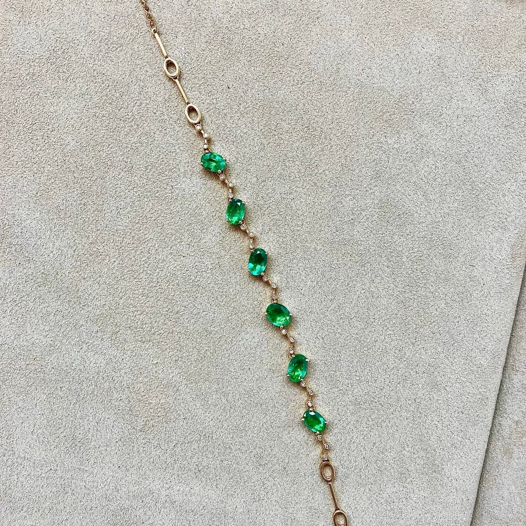 14k Gold 4.35 Ctw Vivid Green Natural Emerald & Diamond Bracelet - 4