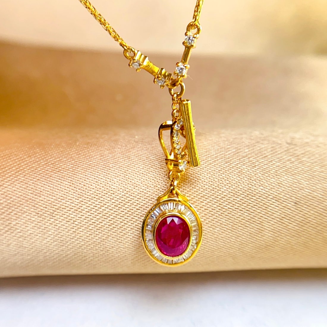 14k Gold 0.60 Ct Natural Ruby & Diamond Necklace - 2