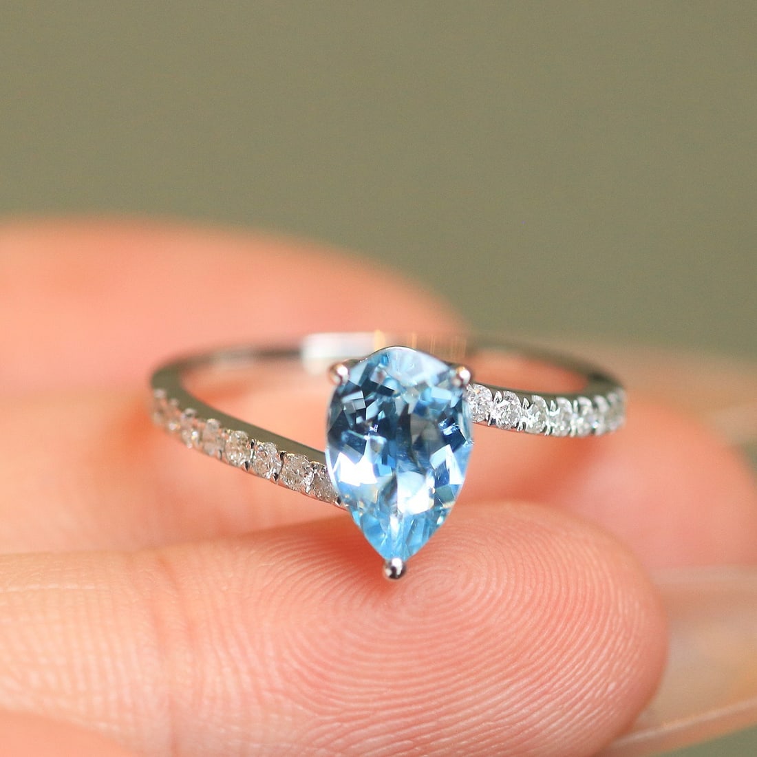 14k Gold 1.31 Ctw Natural Aquamarine & Diamond Ring - 3