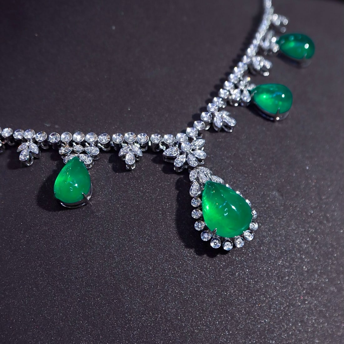14k Gold 12.48 Ctw Vivid Green Natural Emerald & Diamond Necklace - 2