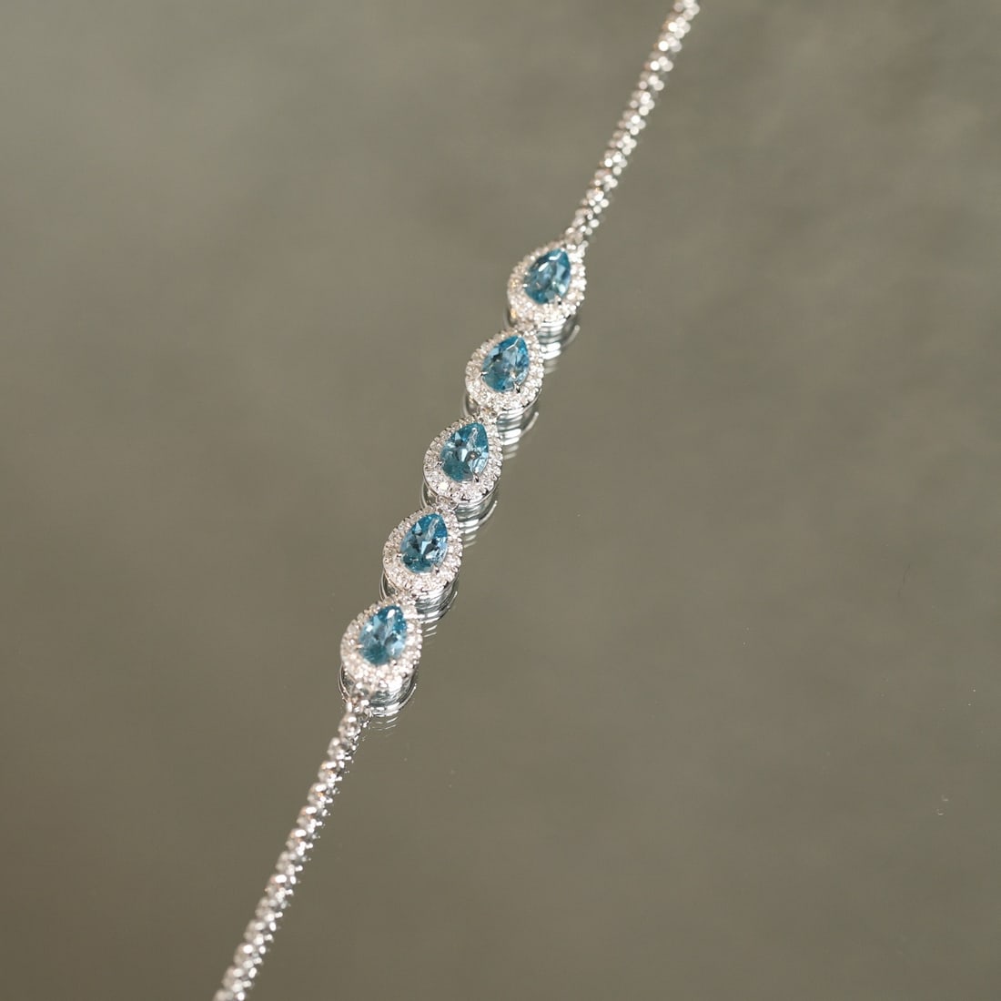 14k Gold 2.65 Ctw Natural Aquamarine & Diamond Bracelet - 7