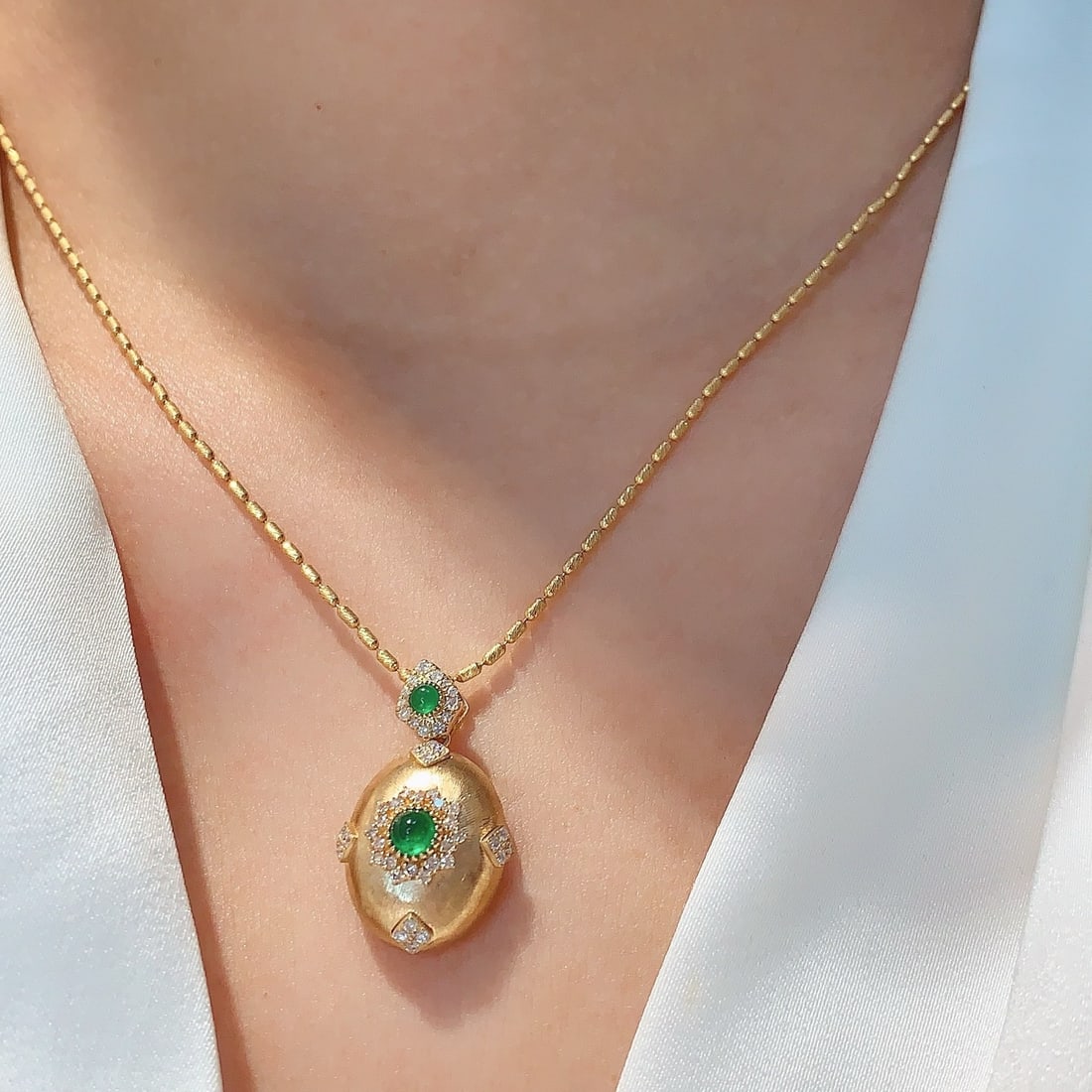 14k Gold 0.63 Ctw Vivid Green Natural Emerald & Diamond Pendant( Without Chain ) - 6