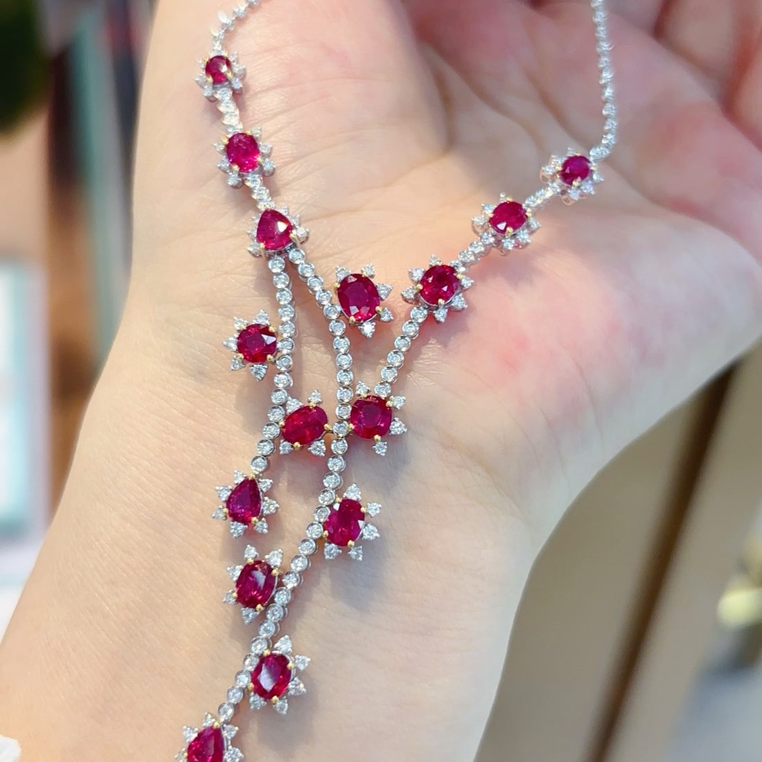 14k Gold 9.00 Ctw Natural Ruby & Diamond Necklace: Ref:231098100 // gold content:14k gold // main gemstone:ruby // shape:multiple // carat weight:7. 86ct // color:red // treatment:natural // // adjacent gemstone 2 : diamond // shape:round // carat wei