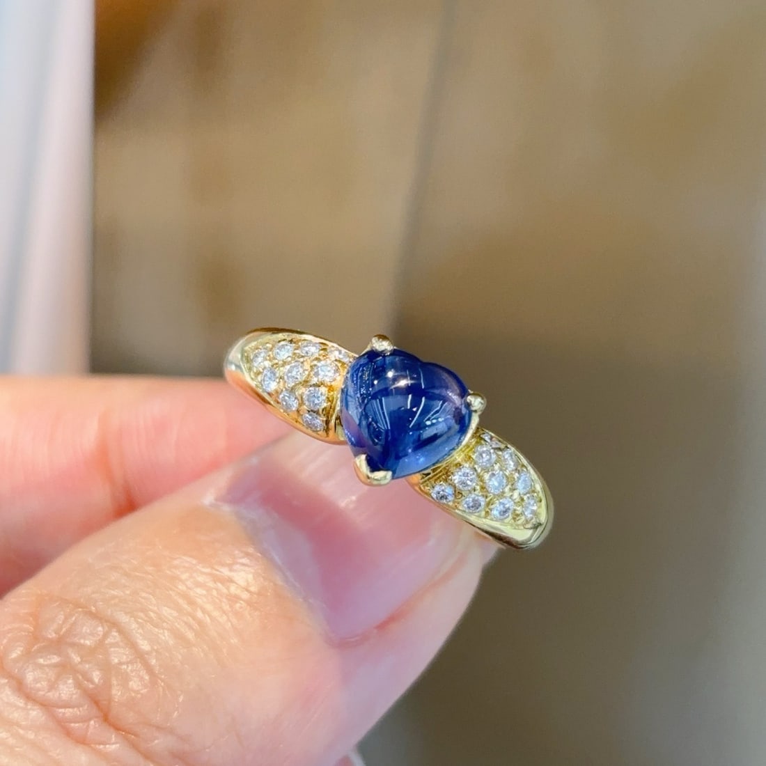 14k Gold 2.07 Ctw Natural Sapphire & Diamond Ring: Ref:231098101 // gold content:14k gold // ring size:7. 25us // // main gemstone:sapphire // shape:heart // carat weight:1. 87ct // color:blue // treatment:natural // // adjacent gemstone 2 : diamond /