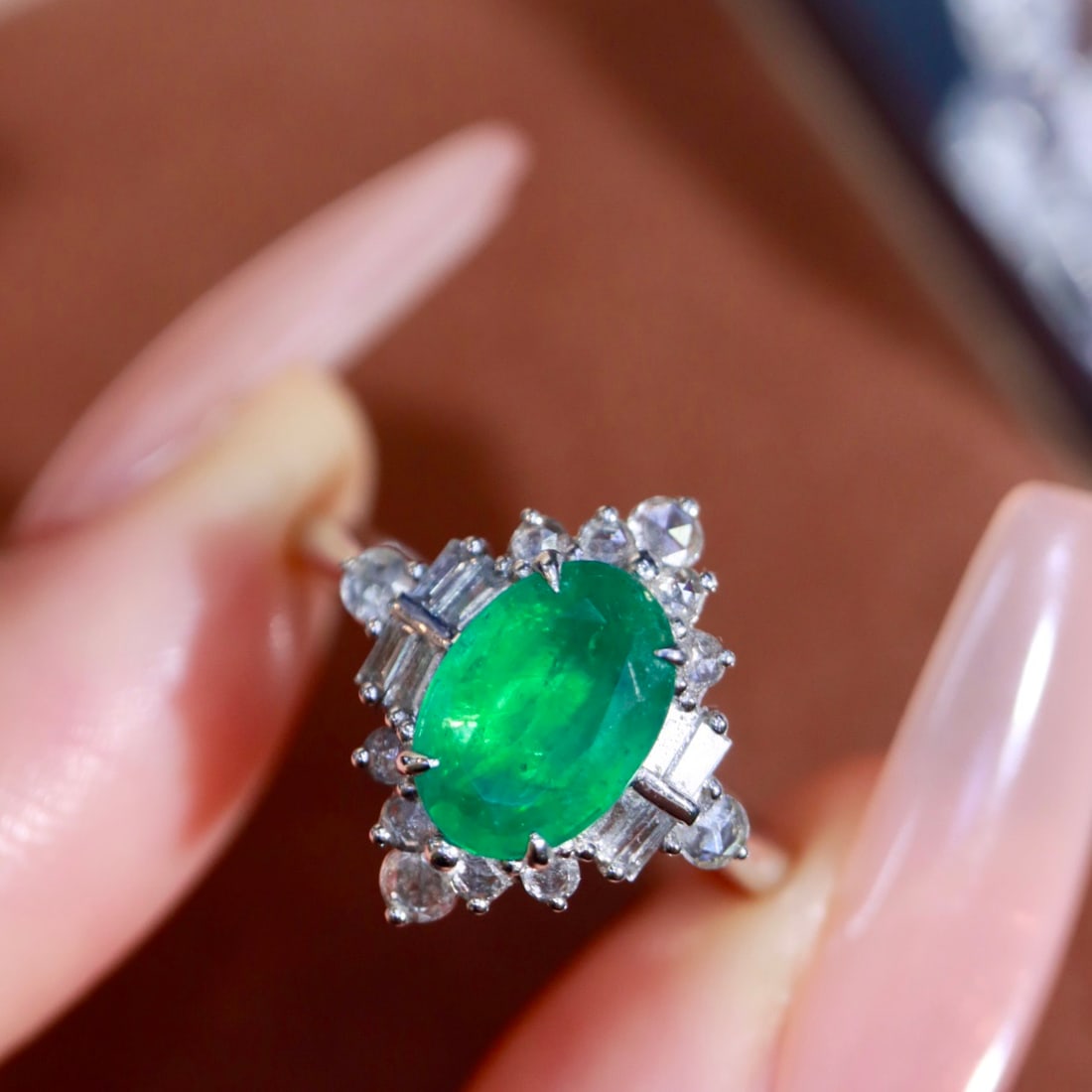 14k Gold 1.56 Ctw Vivid Green Natural Emerald & Diamond Ring - 5