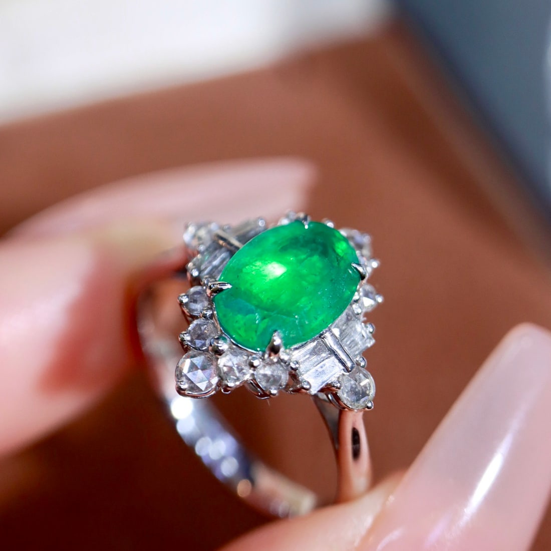14k Gold 1.56 Ctw Vivid Green Natural Emerald & Diamond Ring - 6