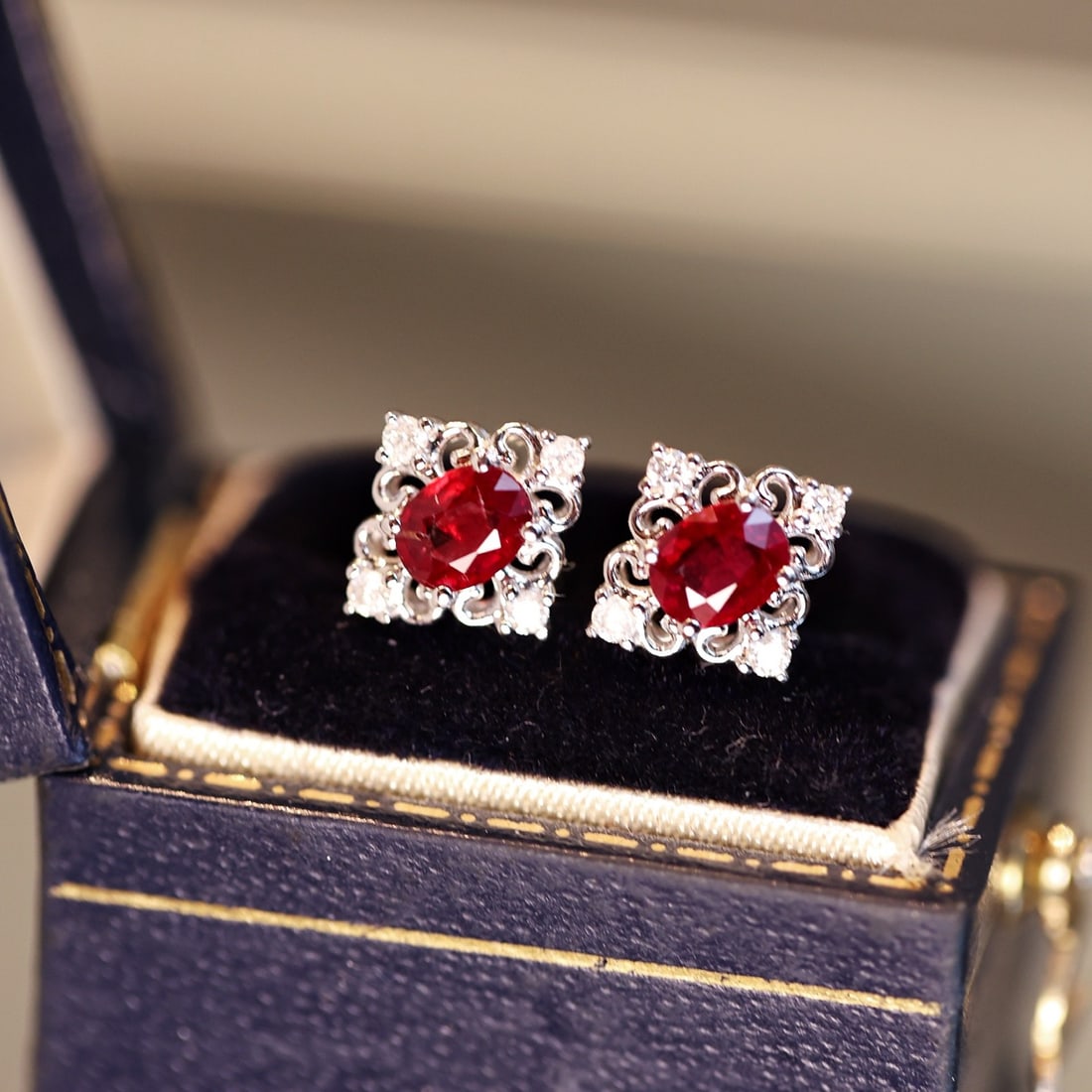 14k Gold 0.82 Ctw Natural Ruby & Diamond Earrings - 6