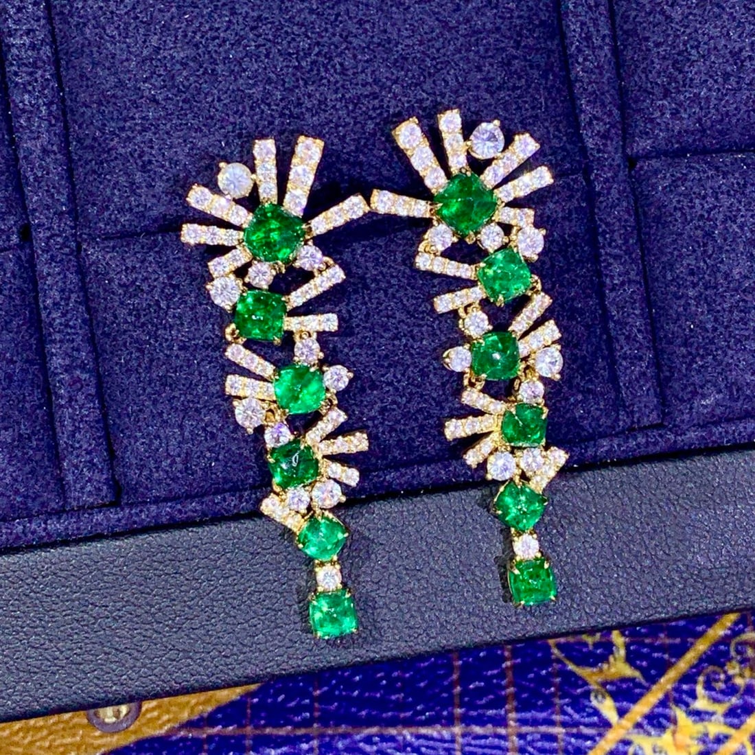 14k Gold 5.20 Ctw Vivid Green Natural Emerald & Sapphire Earrings - 6