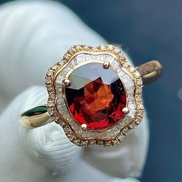 14k Gold 2.68 Ct Natural Spinel & Diamond Ring - 2