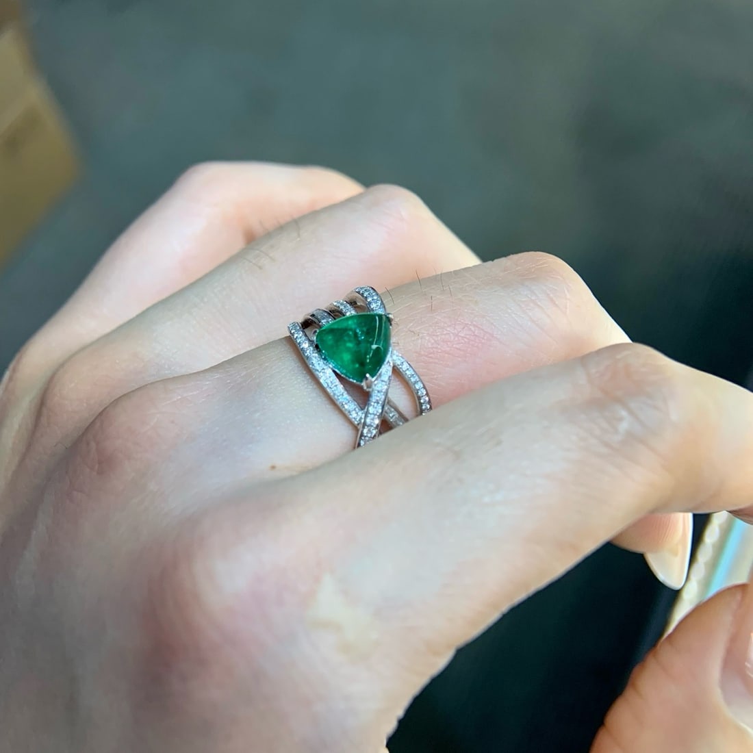 14k Gold 2.32 Ctw Vivid Green Natural Emerald & Diamond Ring - 4