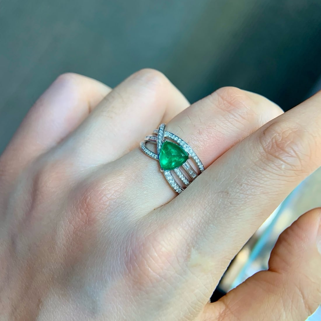 14k Gold 2.32 Ctw Vivid Green Natural Emerald & Diamond Ring - 6