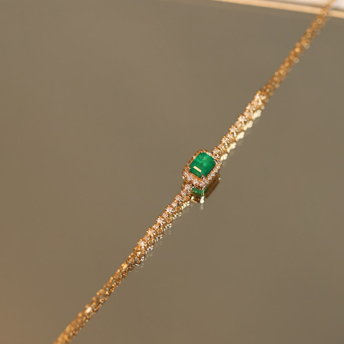 14k Gold 0.71 Ctw Natural Emerald & Diamond Bracelet - 7