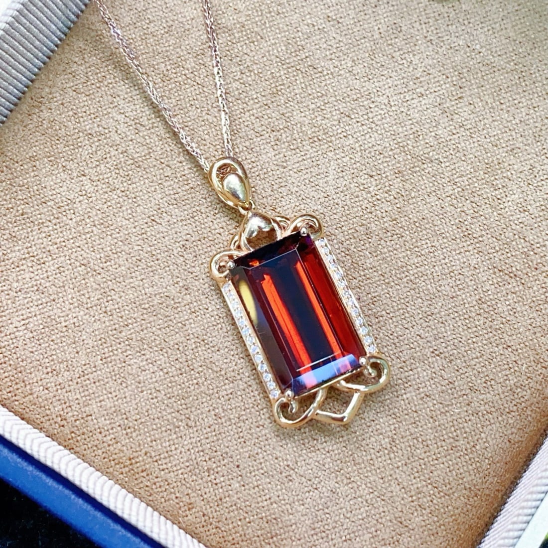 14k Gold 7.78 Ctw Natural Tourmaline & Diamond Pendant( Without Chain ) - 3