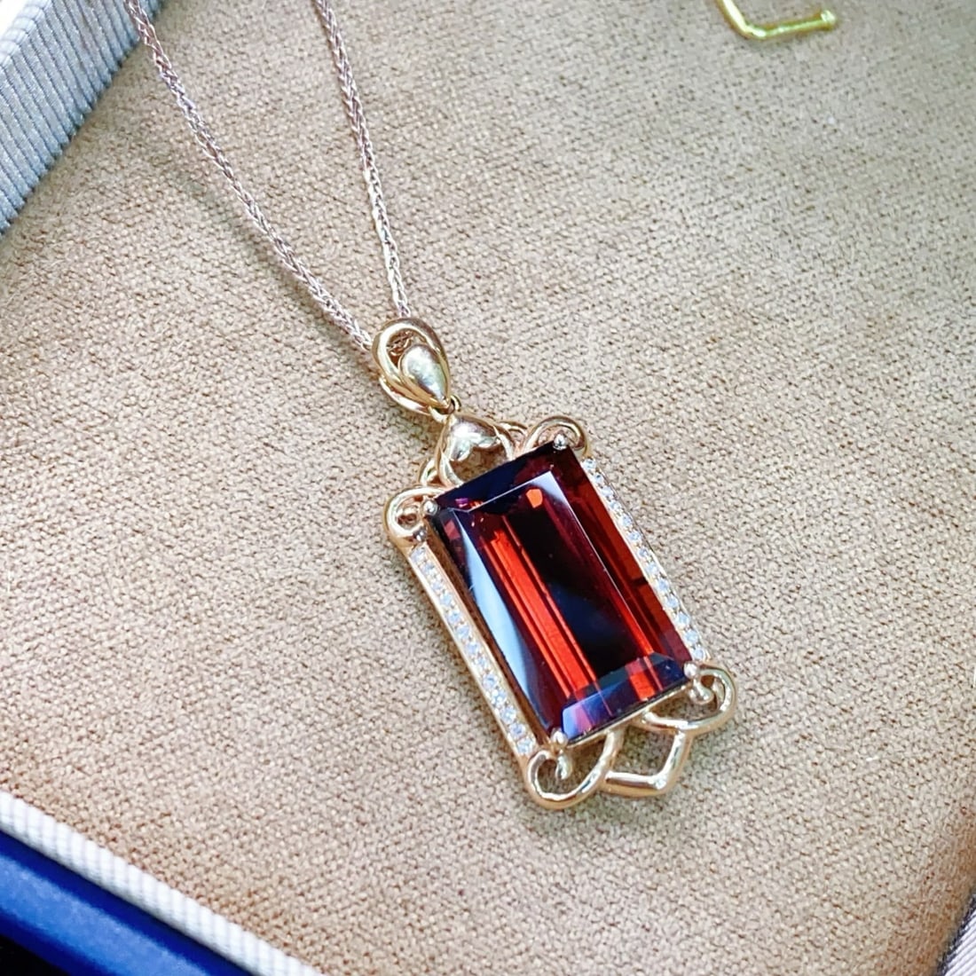14k Gold 7.78 Ctw Natural Tourmaline & Diamond Pendant( Without Chain ) - 4