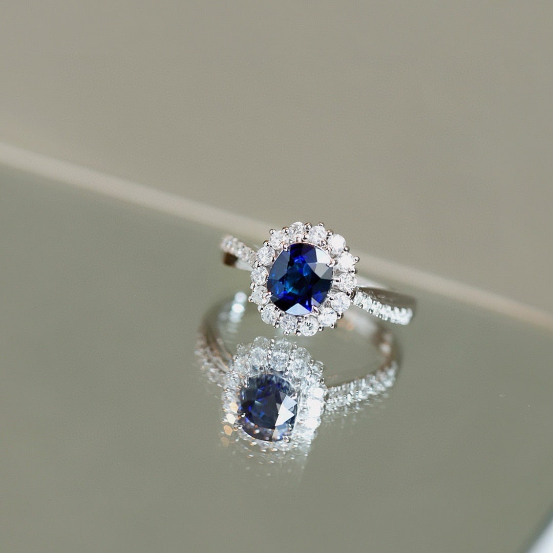 14k Gold 1.66 Ctw Natural Sapphire & Diamond Ring - 6