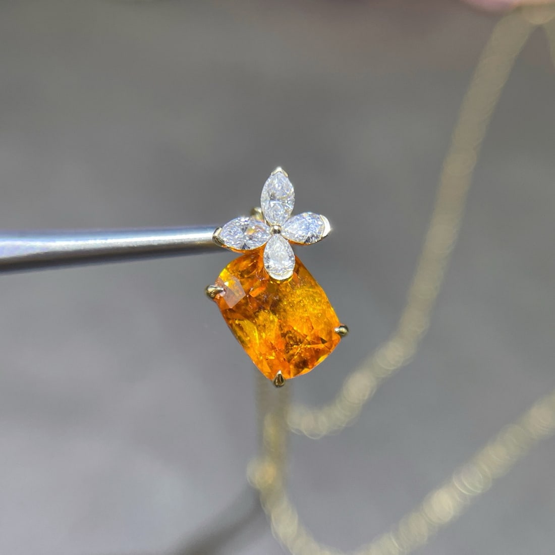 14k Gold 2.92 Ctw Natural Spessartine & Diamond Necklace