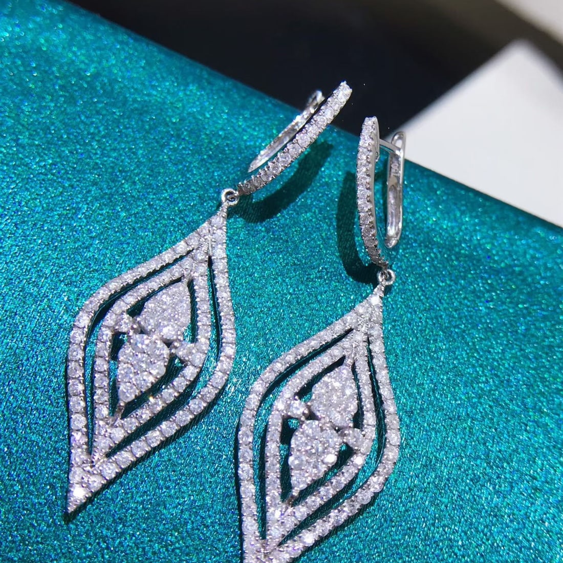 14k Gold 1.6 Ct Natural H Diamond Earrings - 2
