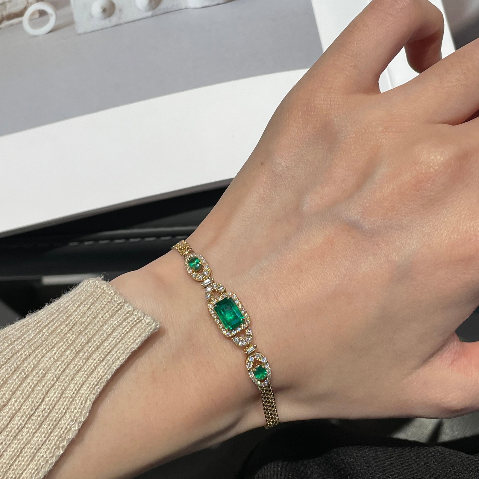 14k Gold 1.35 Ctw Vivid Green Natural Emerald & Emerald Bracelet - 5