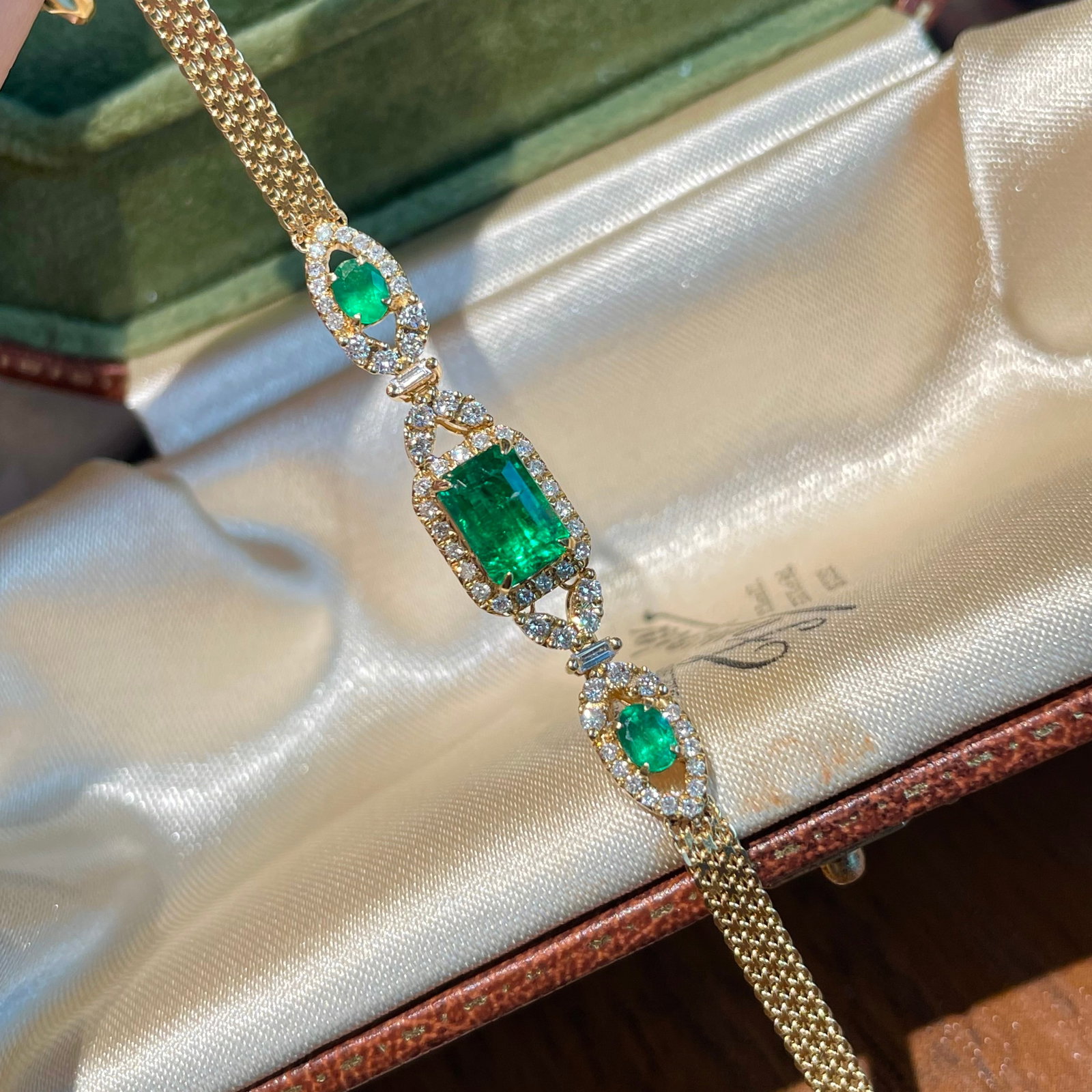 14k Gold 1.35 Ctw Vivid Green Natural Emerald & Emerald Bracelet - 6