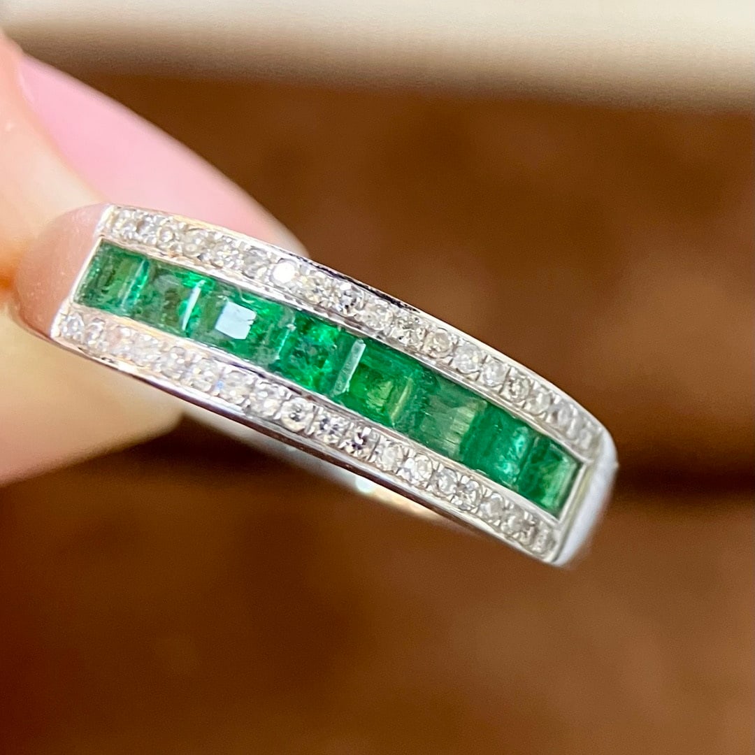 14k Gold 0.72 Ctw Natural Emerald & Diamond Ring - 3