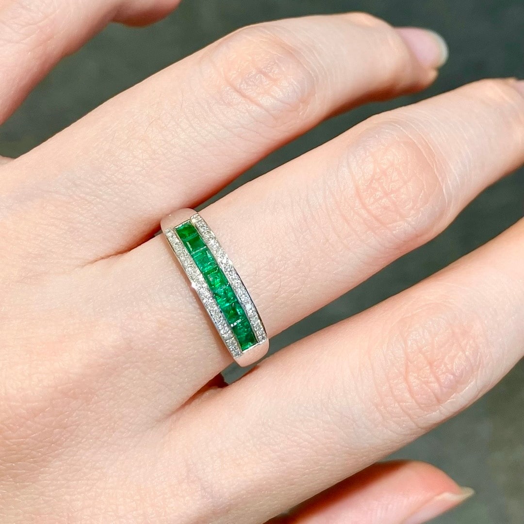 14k Gold 0.72 Ctw Natural Emerald & Diamond Ring - 5
