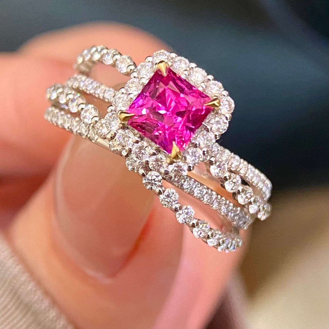 14k Gold 1.94 Ctw Natural Sapphire & Diamond Ring: Ref:231098166 // gold content:14k gold // ring size:7. 25us // // main gemstone:sapphire // shape:octagonal // carat weight:1. 07ct // color:pink // treatment:natural // // adjacent gemstone 2 : diamo