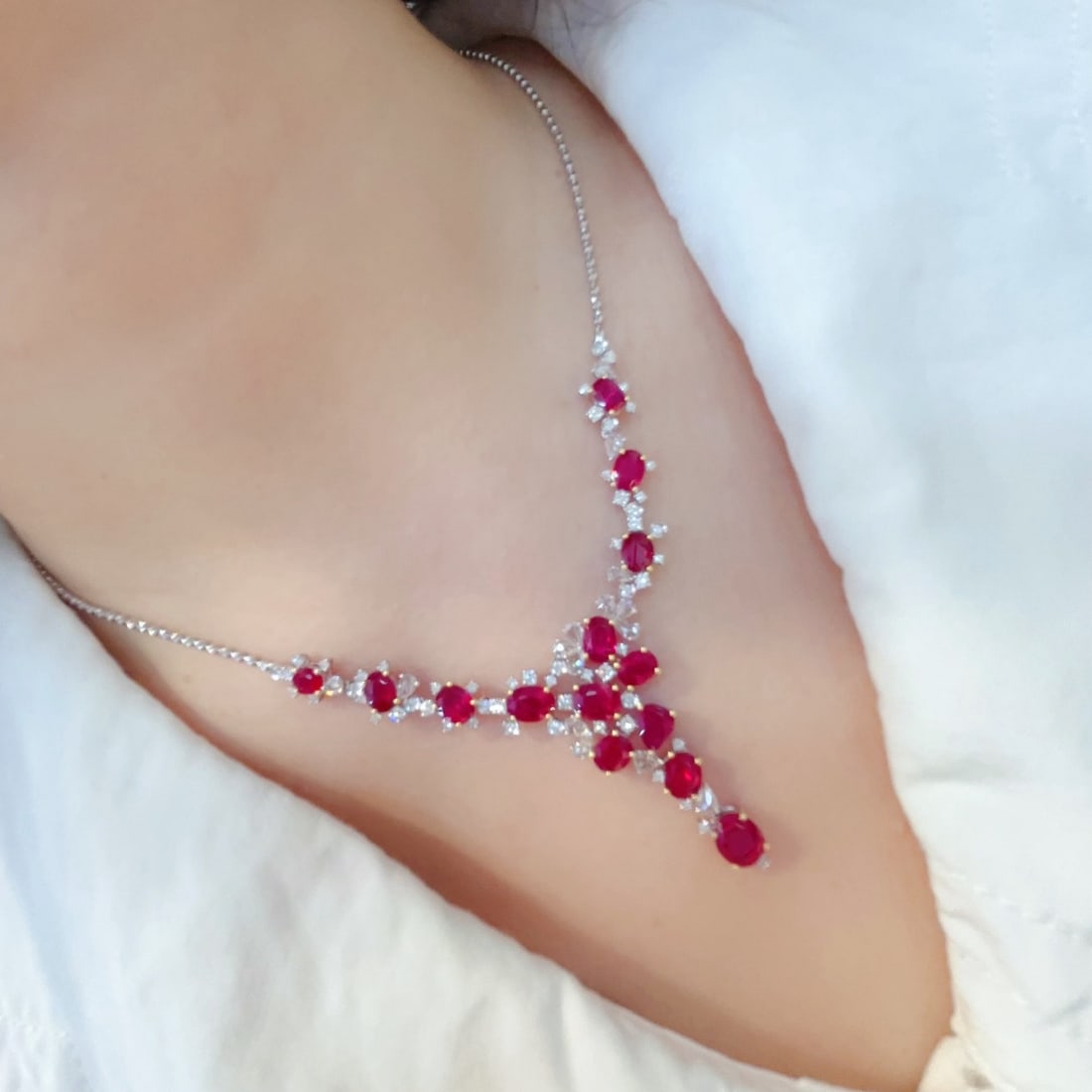 14k Gold 7.66 Ctw Natural Ruby & Diamond Necklace - 4