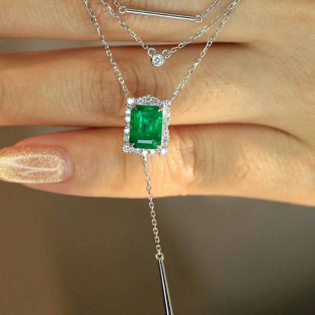 14k Gold 1.84 Ctw Vivid Green Natural Emerald & Diamond Necklace - 5