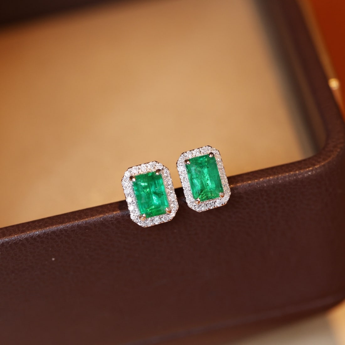 14k Gold 1.55 Ctw Vivid Green Natural Emerald & Diamond Earrings - 2